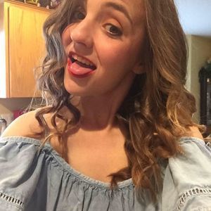 Meet your Posher, Kelsey